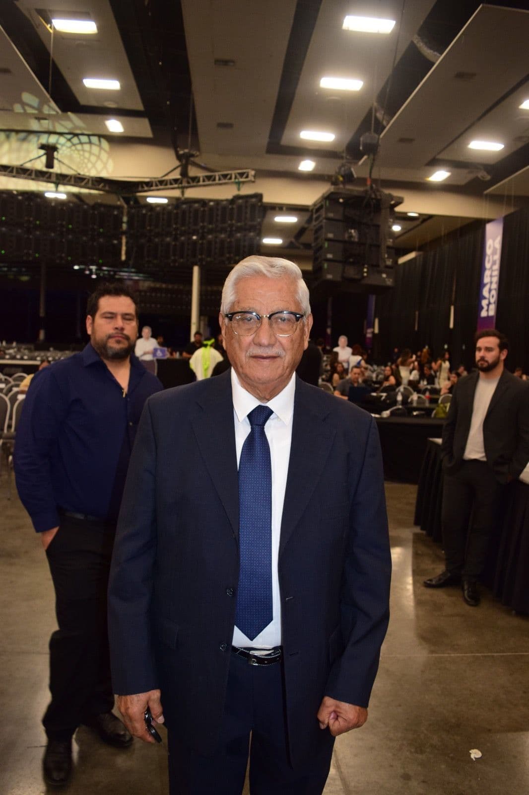 El historiador chihuahuense y estupendo maestro de ceremonias oficiales Lic. Israel Gonzalez.